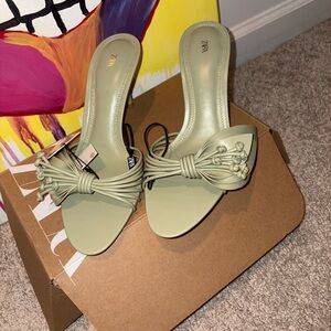 Zara Kitten Mule Heels-8.5 (NIB)